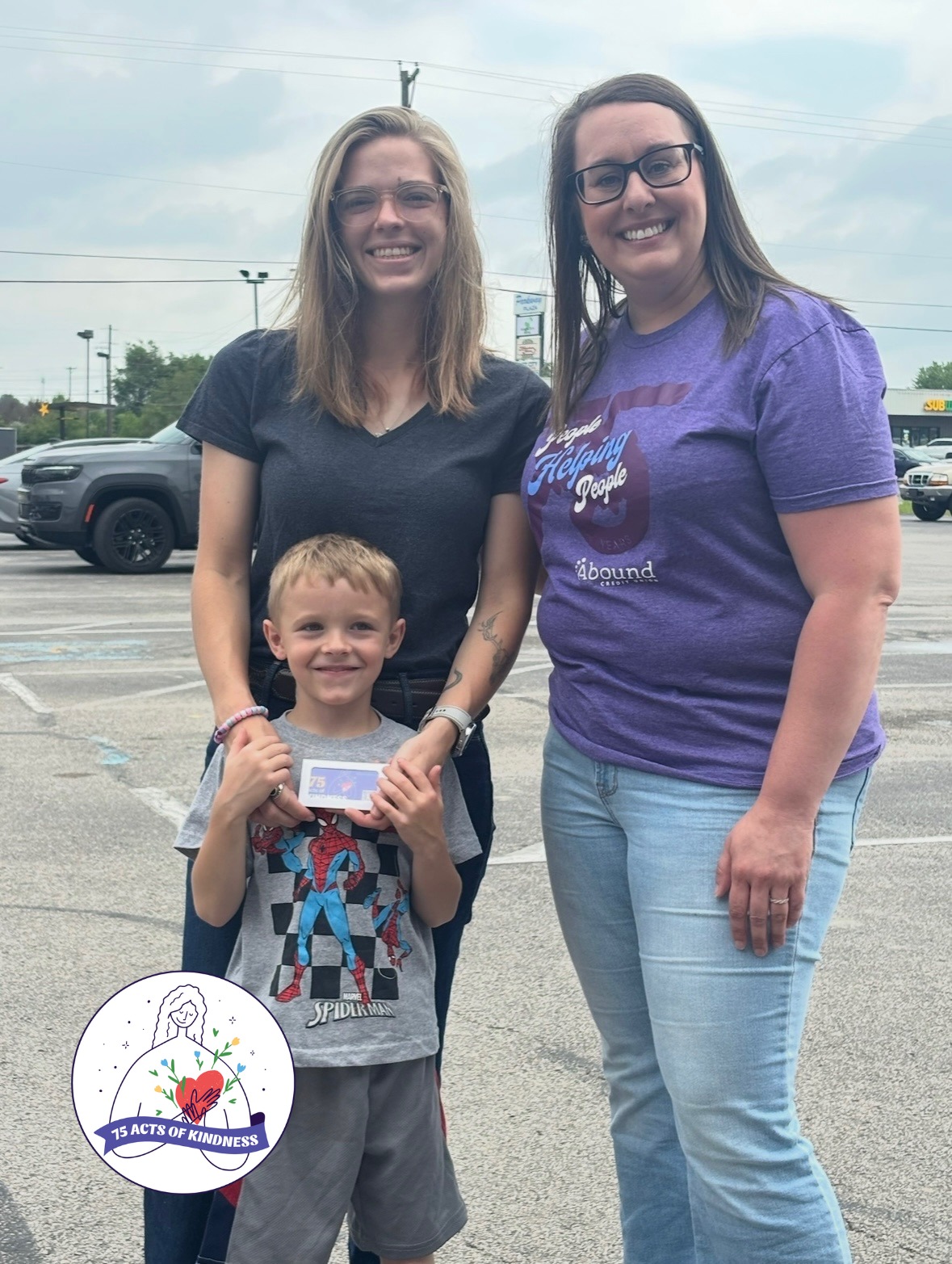 hodgenville-2.jpg Team Member surprising community Member with a gift card